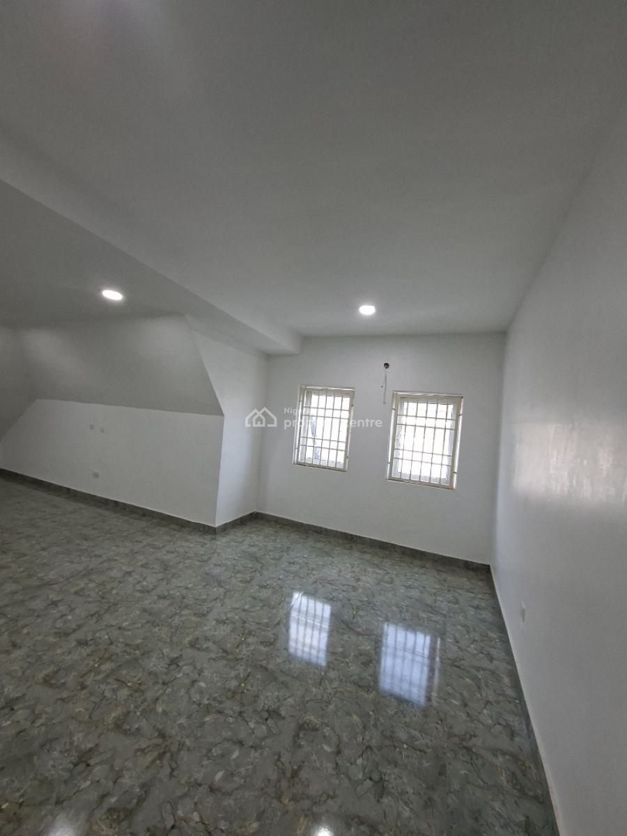 a Tastefully Finished and Comtemporary 5bedroom Fully Detached with Bq, Guzape, Guzape District, Abuja, Detached Duplex for Sale