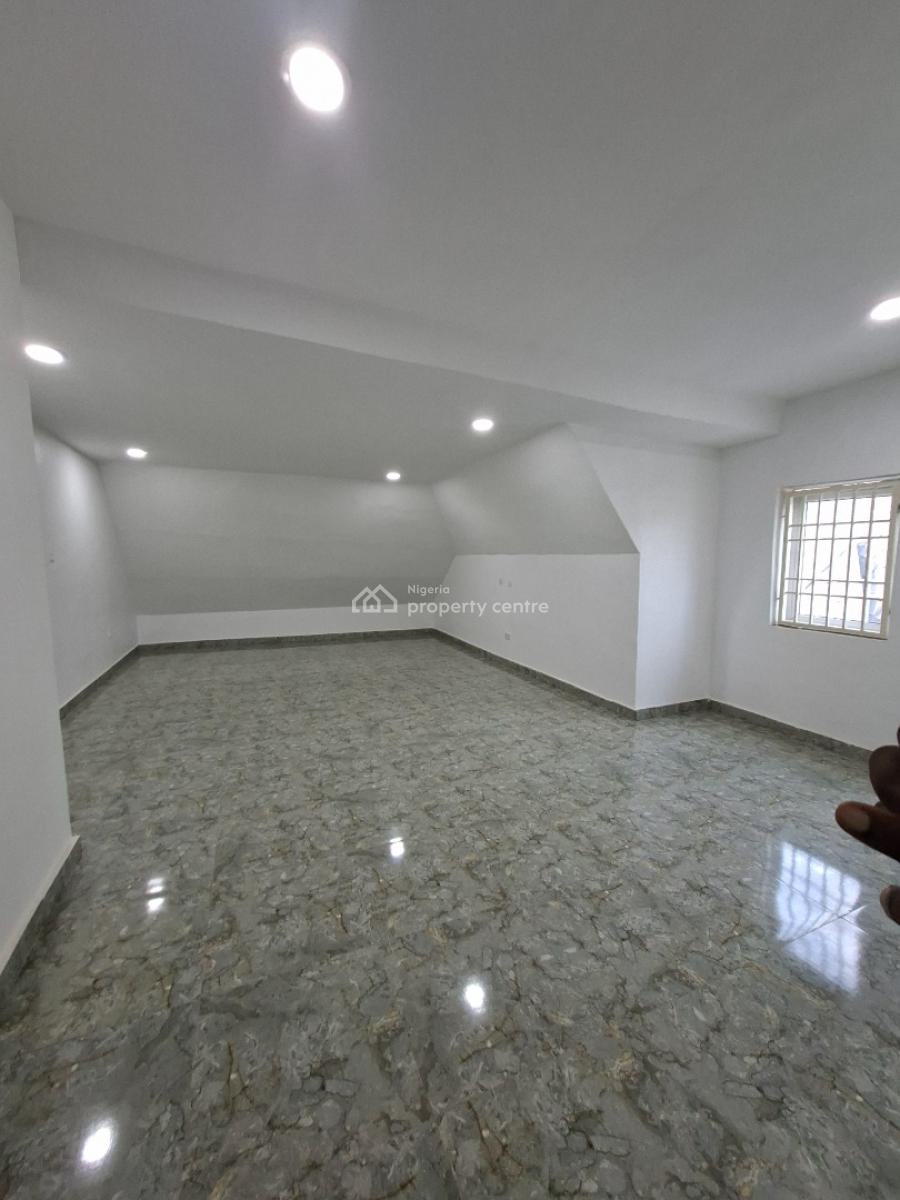 a Tastefully Finished and Comtemporary 5bedroom Fully Detached with Bq, Guzape, Guzape District, Abuja, Detached Duplex for Sale