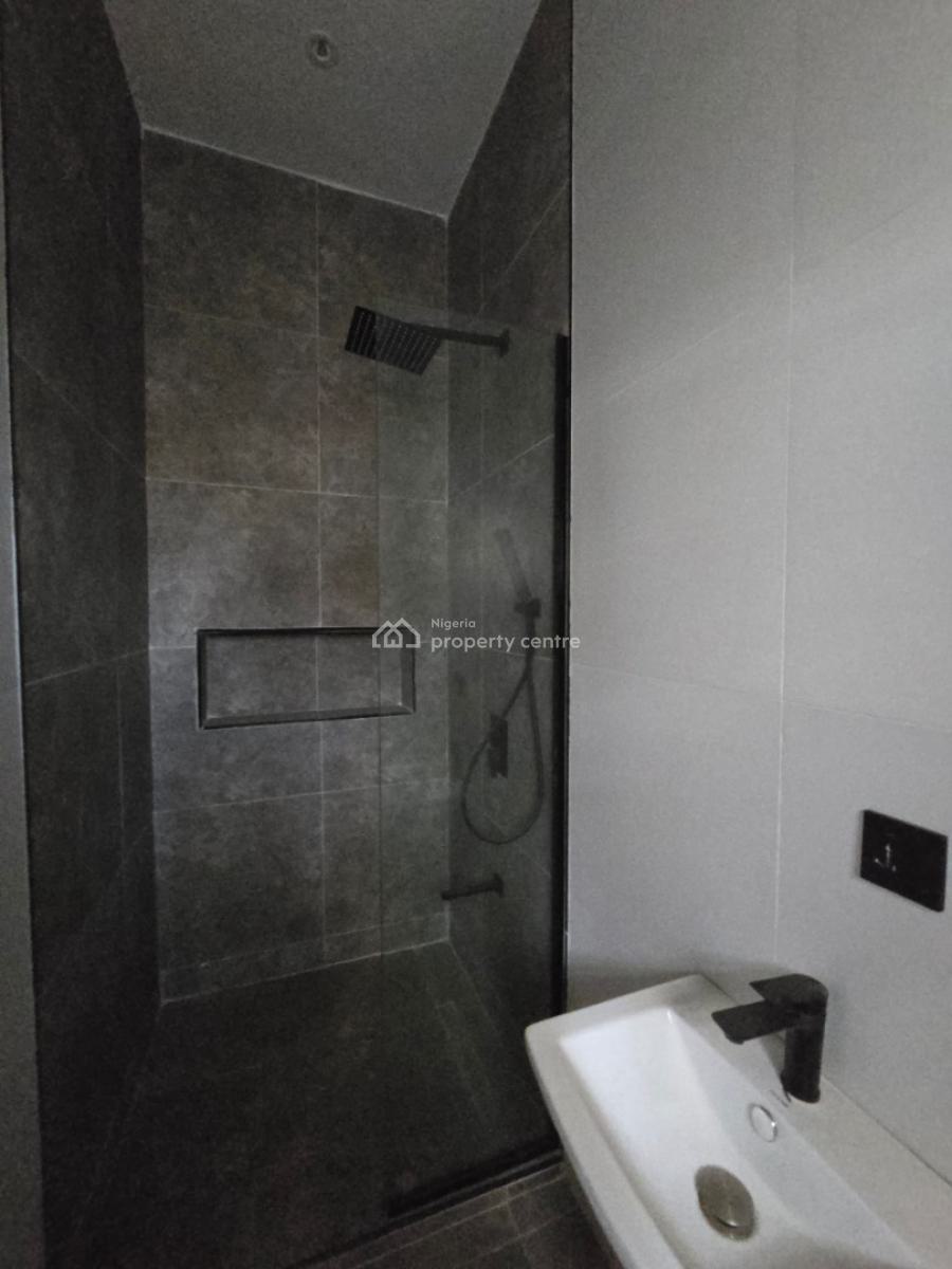 Exquisitely Finished Serviced 2 Bedroom Flat, Lekki Phase 1, Lekki, Lagos, Flat / Apartment for Sale