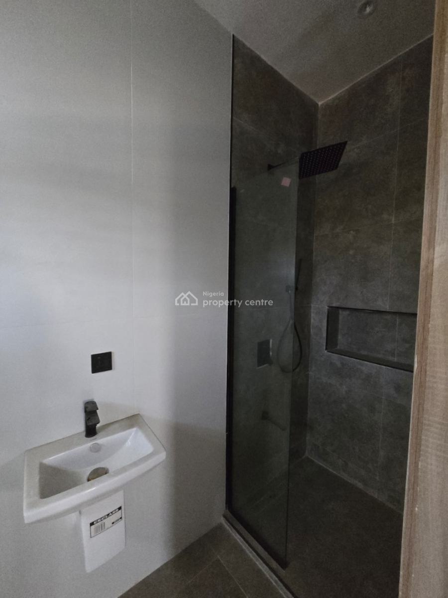 Exquisitely Finished Serviced 2 Bedroom Flat, Lekki Phase 1, Lekki, Lagos, Flat / Apartment for Sale