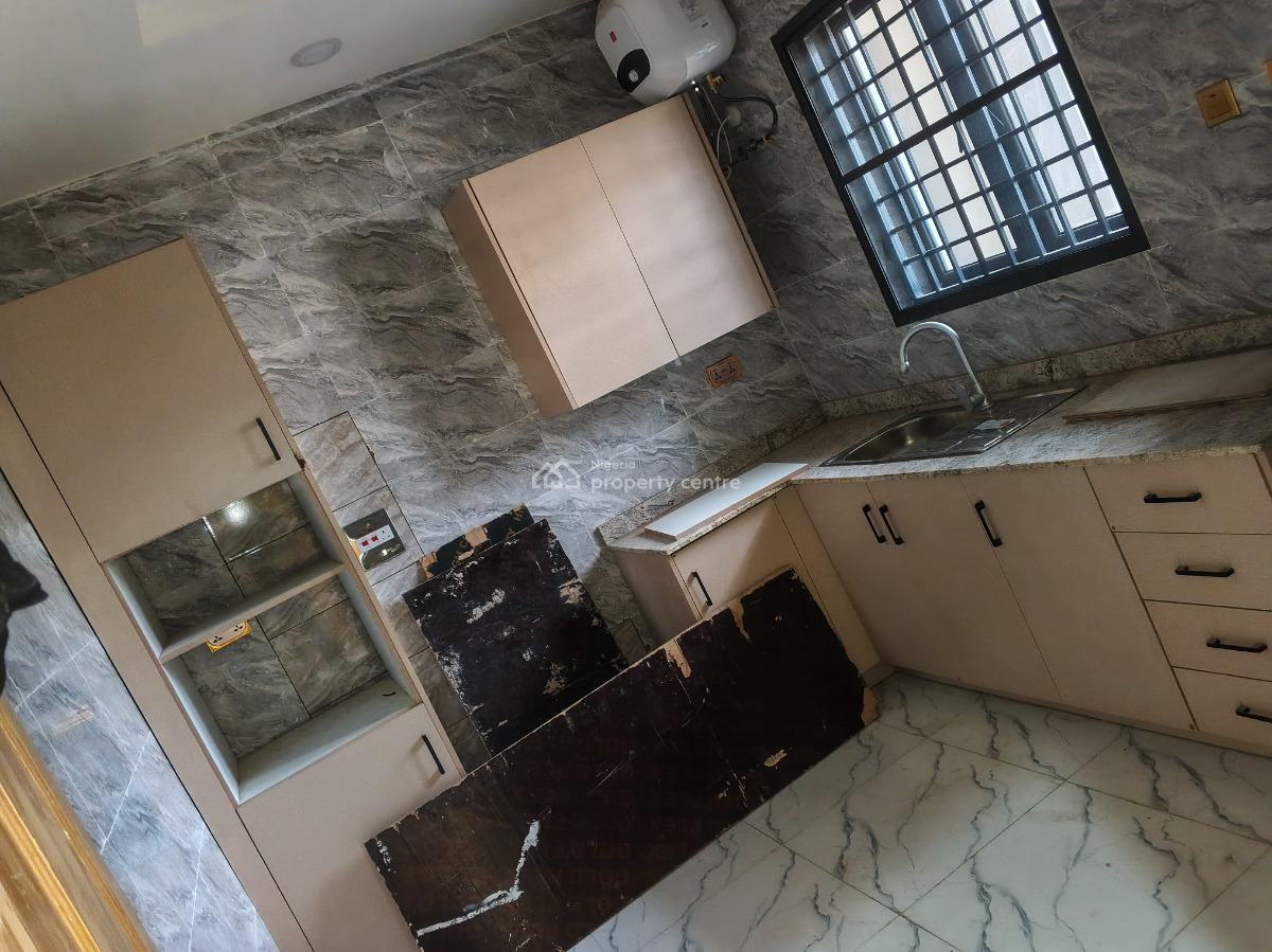 Luxury Finished and Spacious 2bedroom Inside Estate., Castle View Estate, Dawaki, Gwarinpa, Abuja, Flat / Apartment for Rent