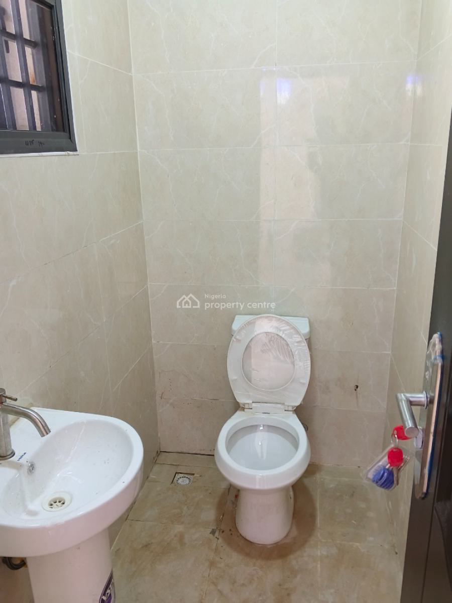 Luxury Finished and Spacious 2bedroom Inside Estate., Castle View Estate, Dawaki, Gwarinpa, Abuja, Flat / Apartment for Rent