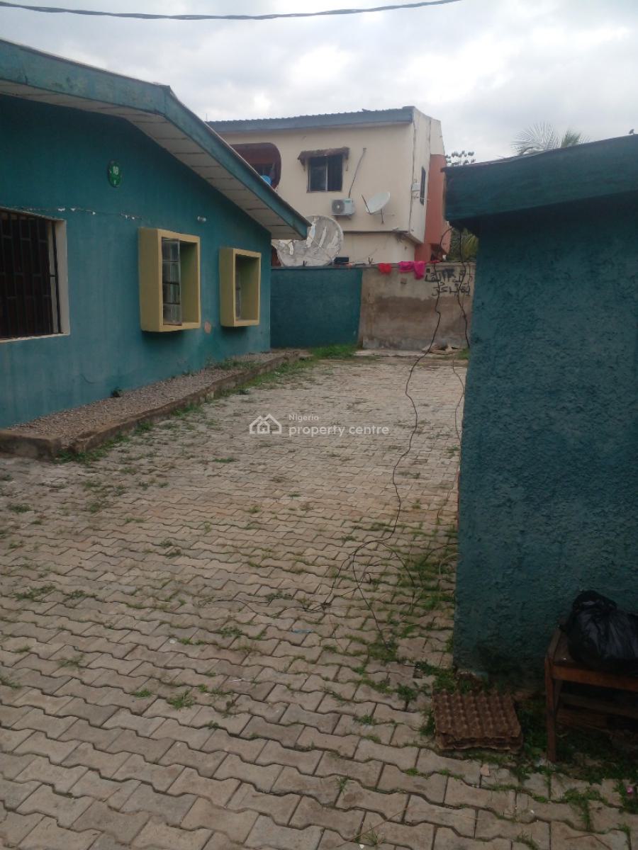 3 Bedroom Fully Detached Bungalow with 1 Bedroom Bq and Self Contain., Zone 5, Wuse, Abuja, Detached Bungalow for Rent