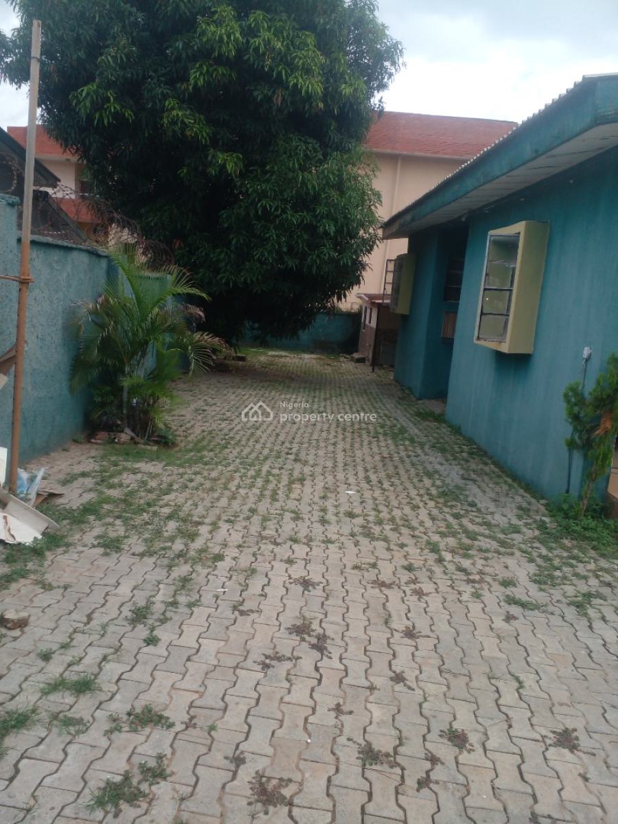 3 Bedroom Fully Detached Bungalow with 1 Bedroom Bq and Self Contain., Zone 5, Wuse, Abuja, Detached Bungalow for Rent