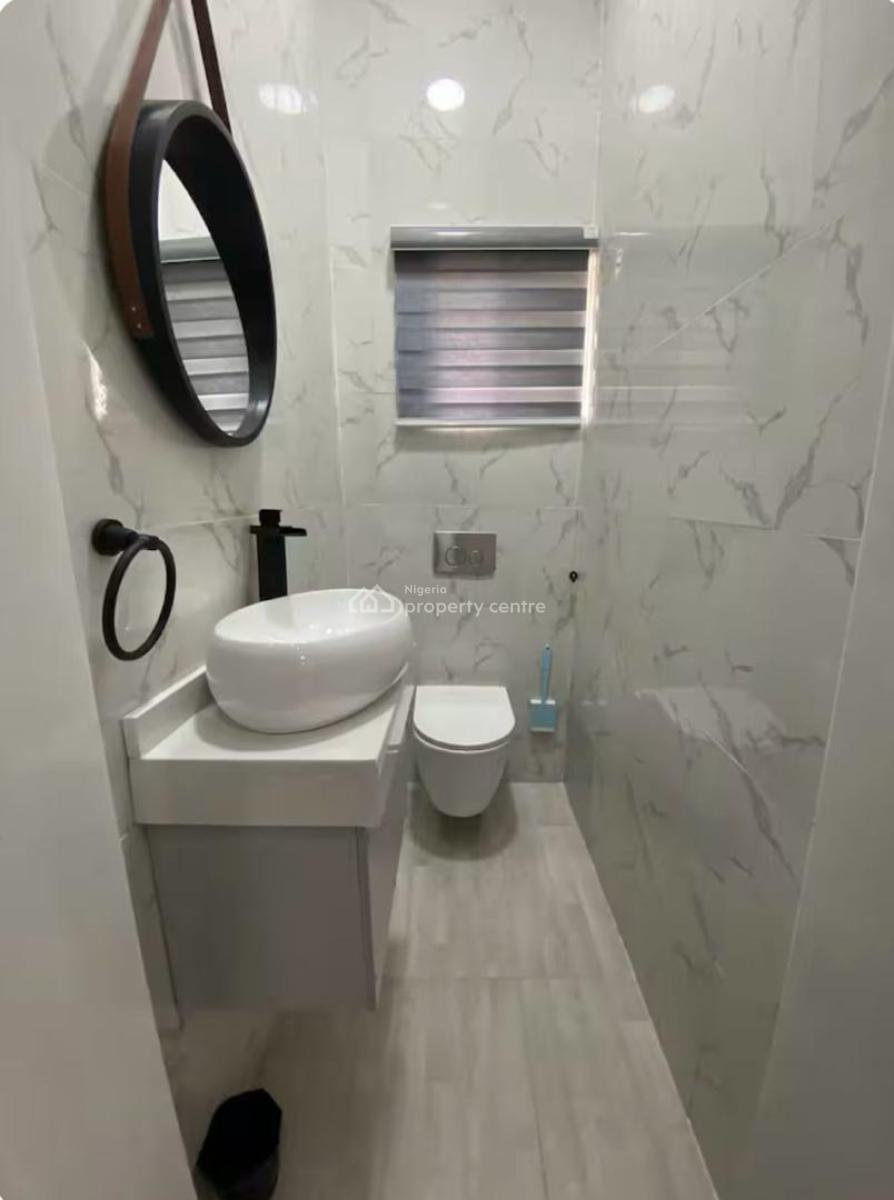 Furnished 3bedroom Flat Upstairs with a Room Bq, Lekki Phase 1, Lekki, Lagos, Flat / Apartment for Rent