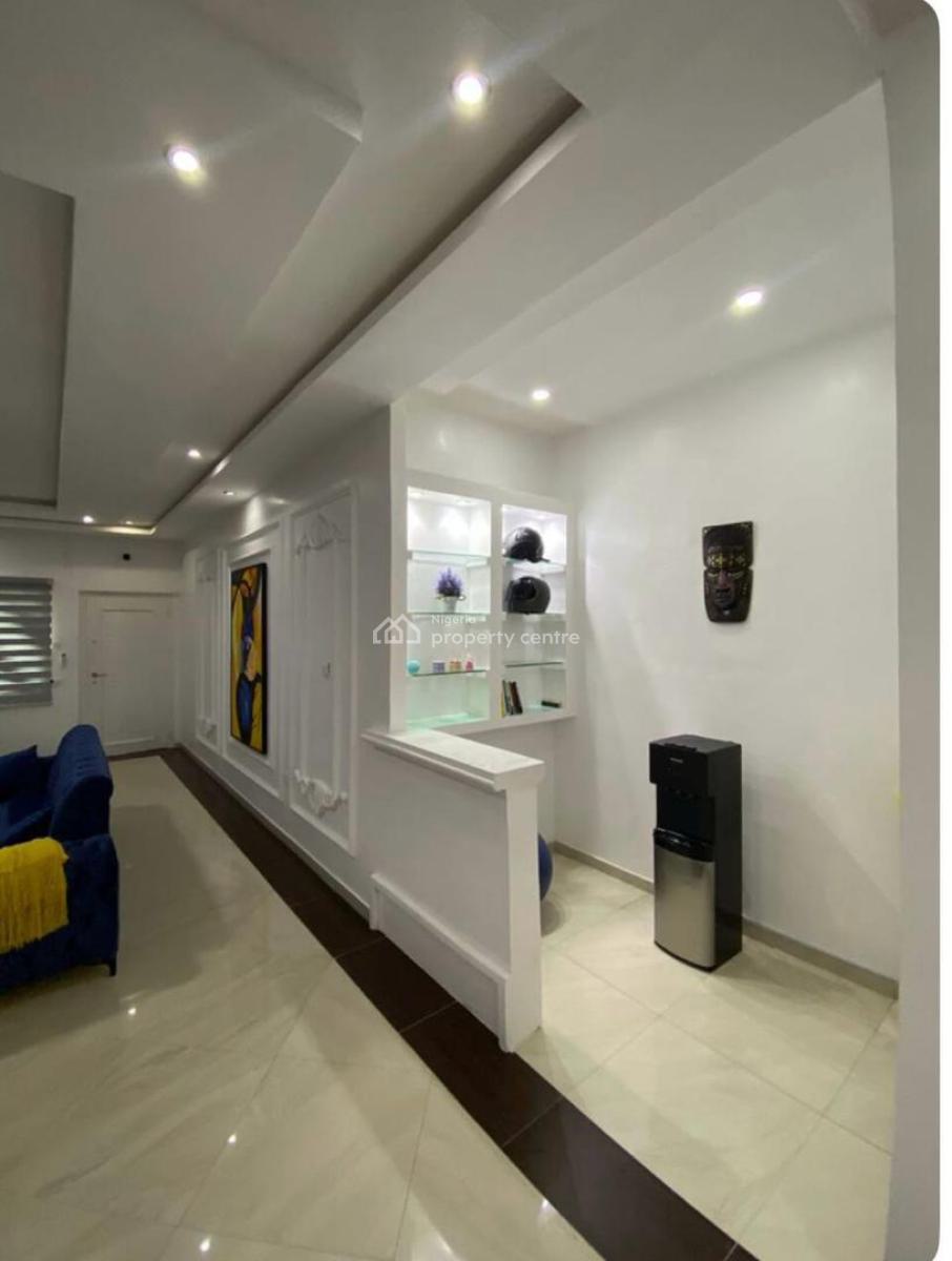Furnished 3bedroom Flat Upstairs with a Room Bq, Lekki Phase 1, Lekki, Lagos, Flat / Apartment for Rent