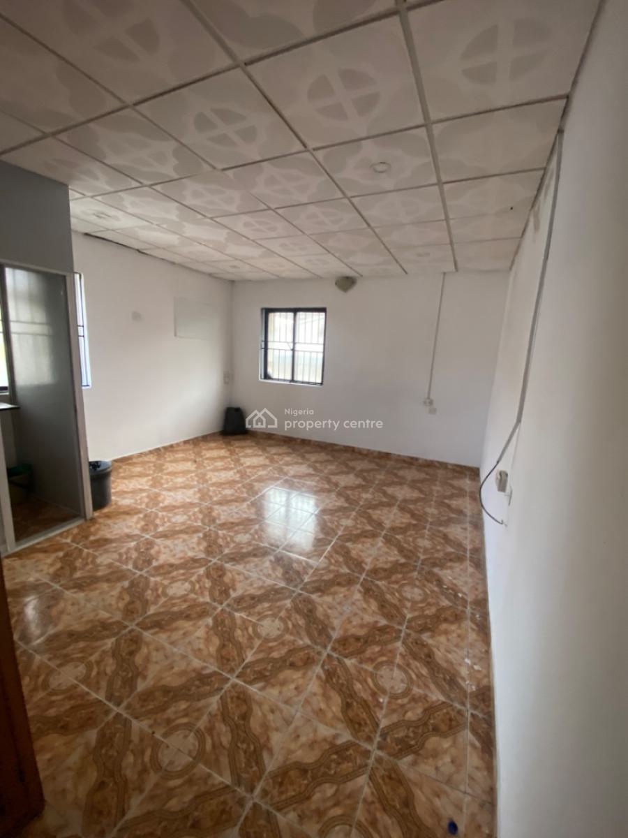Self Service Selfcontain at Lekki Phase 1, Off Admiralty Way Lekki Phase 1, Lekki Phase 1, Lekki, Lagos, Self Contain (single Rooms) for Rent