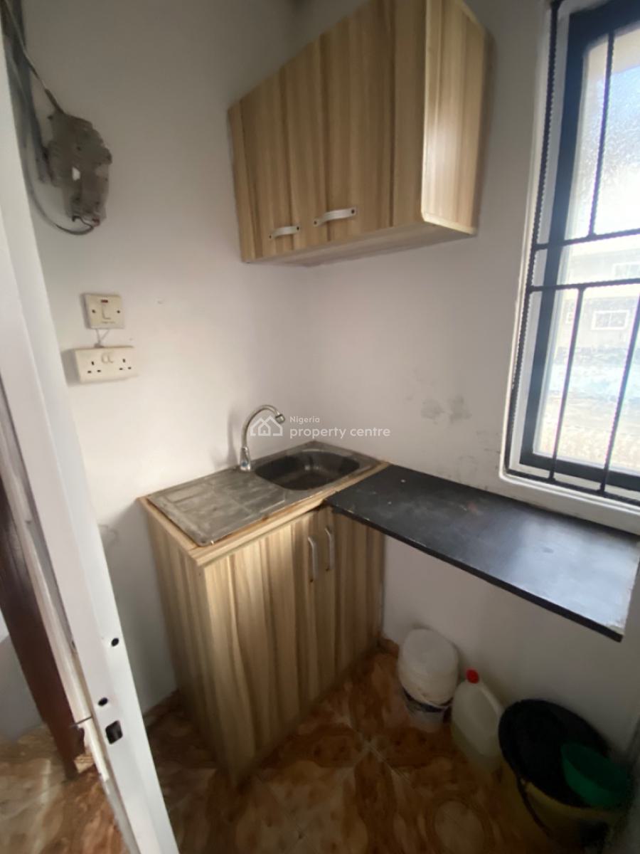 Self Service Selfcontain at Lekki Phase 1, Off Admiralty Way Lekki Phase 1, Lekki Phase 1, Lekki, Lagos, Self Contain (single Rooms) for Rent