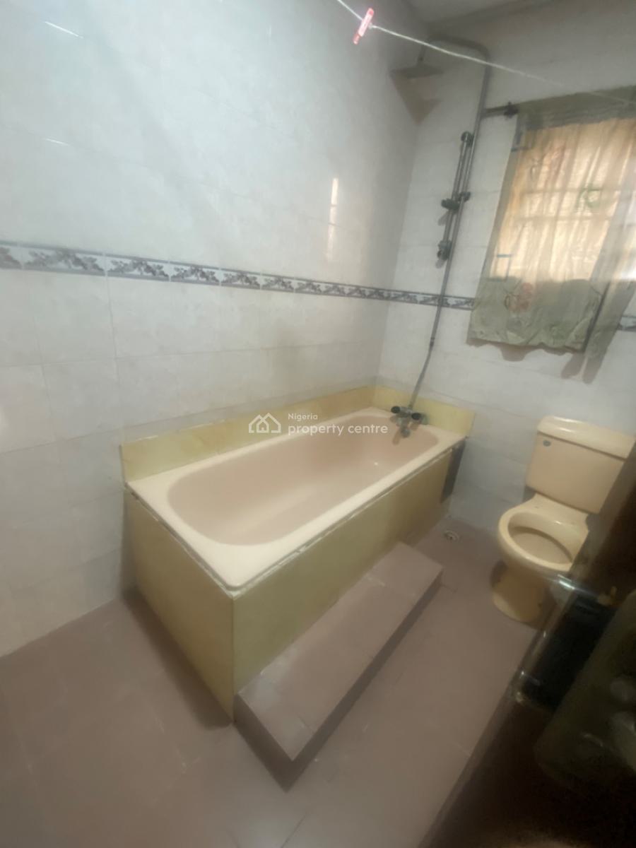 Self Service Selfcontain at Lekki Phase 1, Off Admiralty Way Lekki Phase 1, Lekki Phase 1, Lekki, Lagos, Self Contain (single Rooms) for Rent