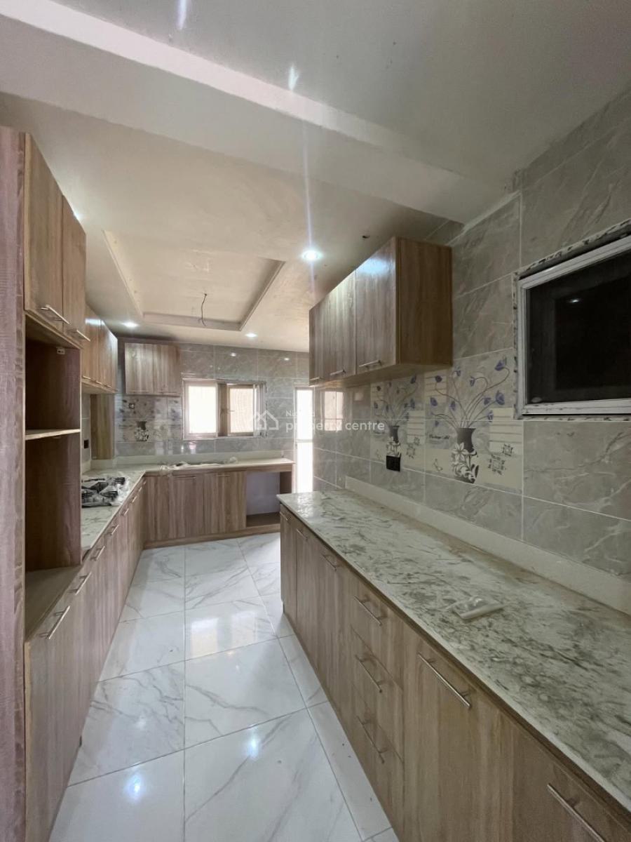 One Bedroom Penthouse with Balconies, Lekki Phase One, Lekki, Lagos, Flat / Apartment for Rent