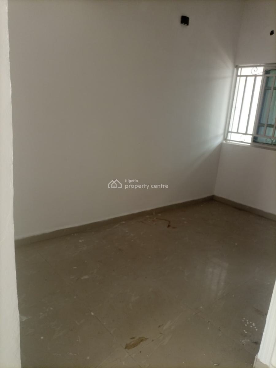 Renovated 3 Bedroom Flat on The Ground Floor, Inside an Estate on Orchid Road, Lekki Lagos, Lekki, Lagos, Flat / Apartment for Rent