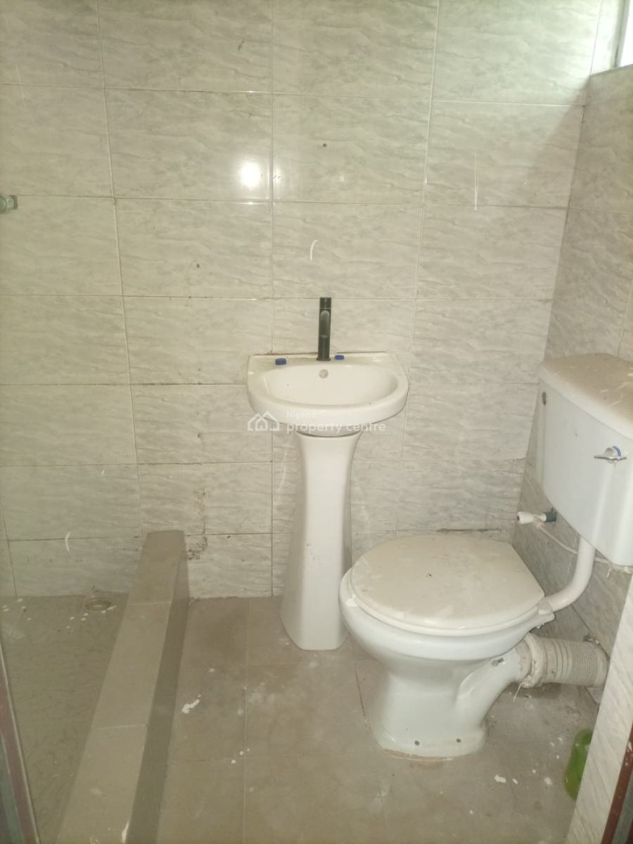 Renovated 3 Bedroom Flat on The Ground Floor, Inside an Estate on Orchid Road, Lekki Lagos, Lekki, Lagos, Flat / Apartment for Rent