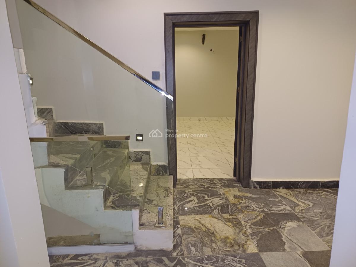 Serviced Self-compound 4 Bedroom Terrace Duplex with Bq, Wuse, Abuja, Terraced Duplex for Rent