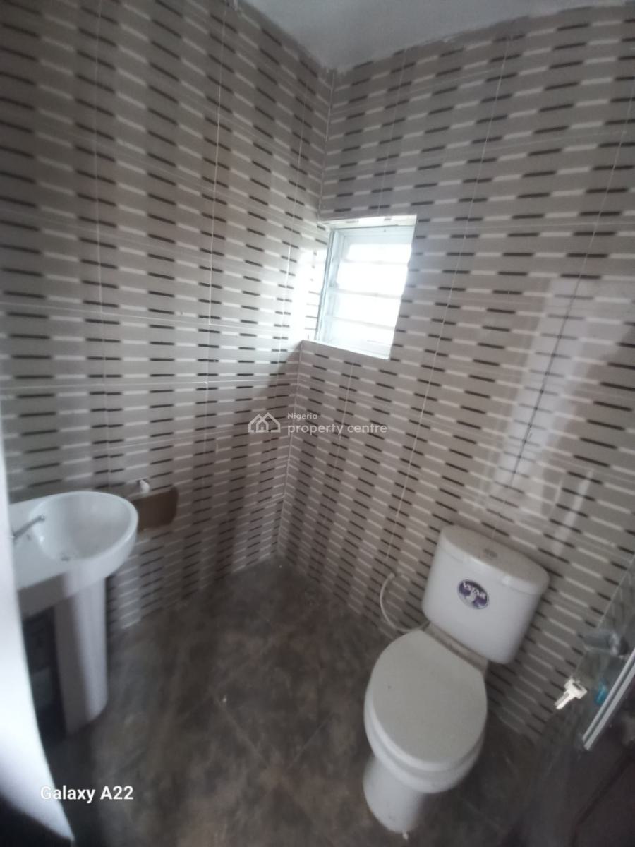 Nice 2 Bedroom Flat with Sweet Modern Facilities, Odo Ona Kekere, New Garage, Ibadan, Oyo, Flat / Apartment for Rent