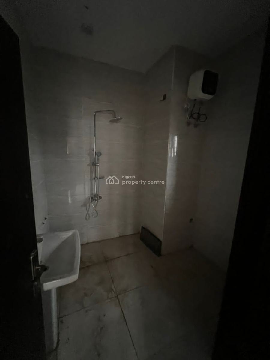 Well Built 3 Beds Flat Apartment, Gilmore, Jahi, Abuja, Flat / Apartment for Rent