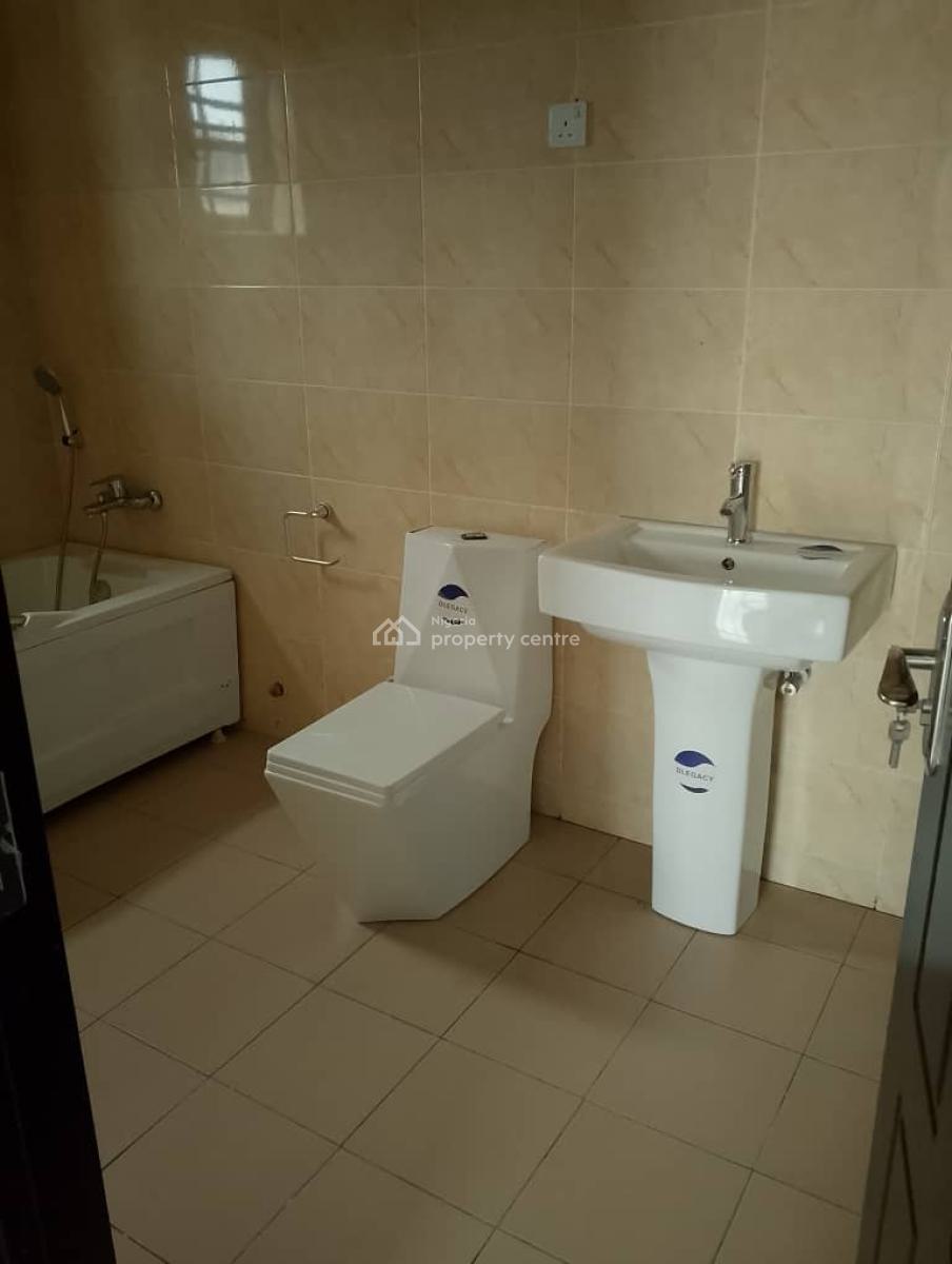 Family-sized Living: Stunning 4 Bedroom Detached Duplex with Bq, Off Ogombo Road, Ogombo, Ajah, Lagos, Detached Duplex for Rent