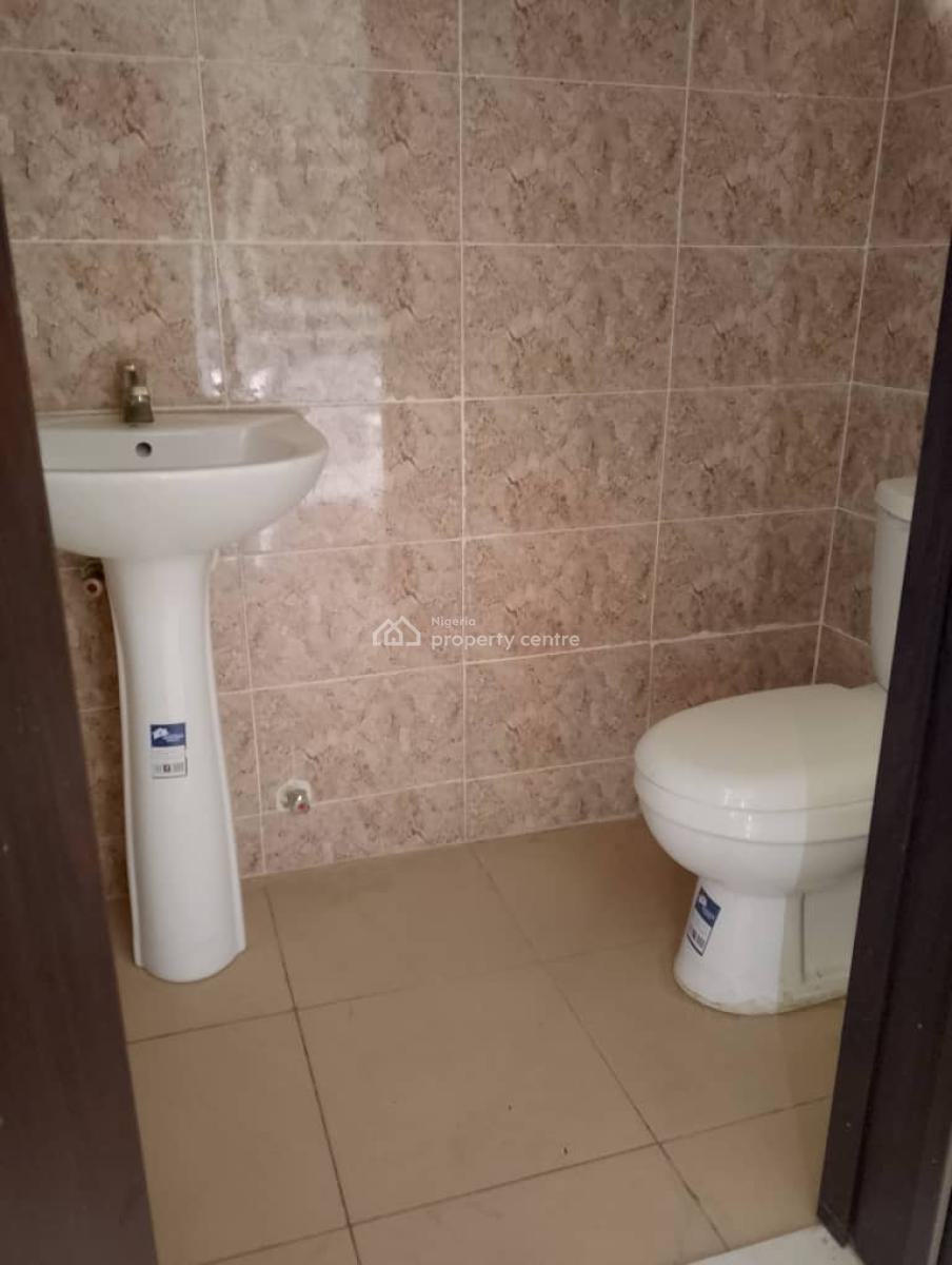 Family-sized Living: Stunning 4 Bedroom Detached Duplex with Bq, Off Ogombo Road, Ogombo, Ajah, Lagos, Detached Duplex for Rent