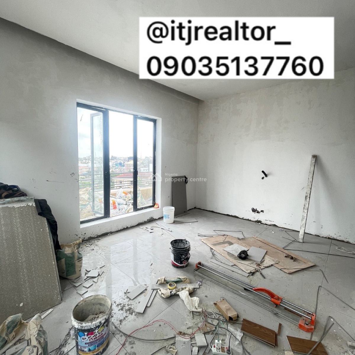 Lovely 2 Bedroom Penthouse with Swimming Pool and Bq, Lekki Phase 1, Lekki Phase 1, Lekki, Lagos, Detached Duplex for Sale