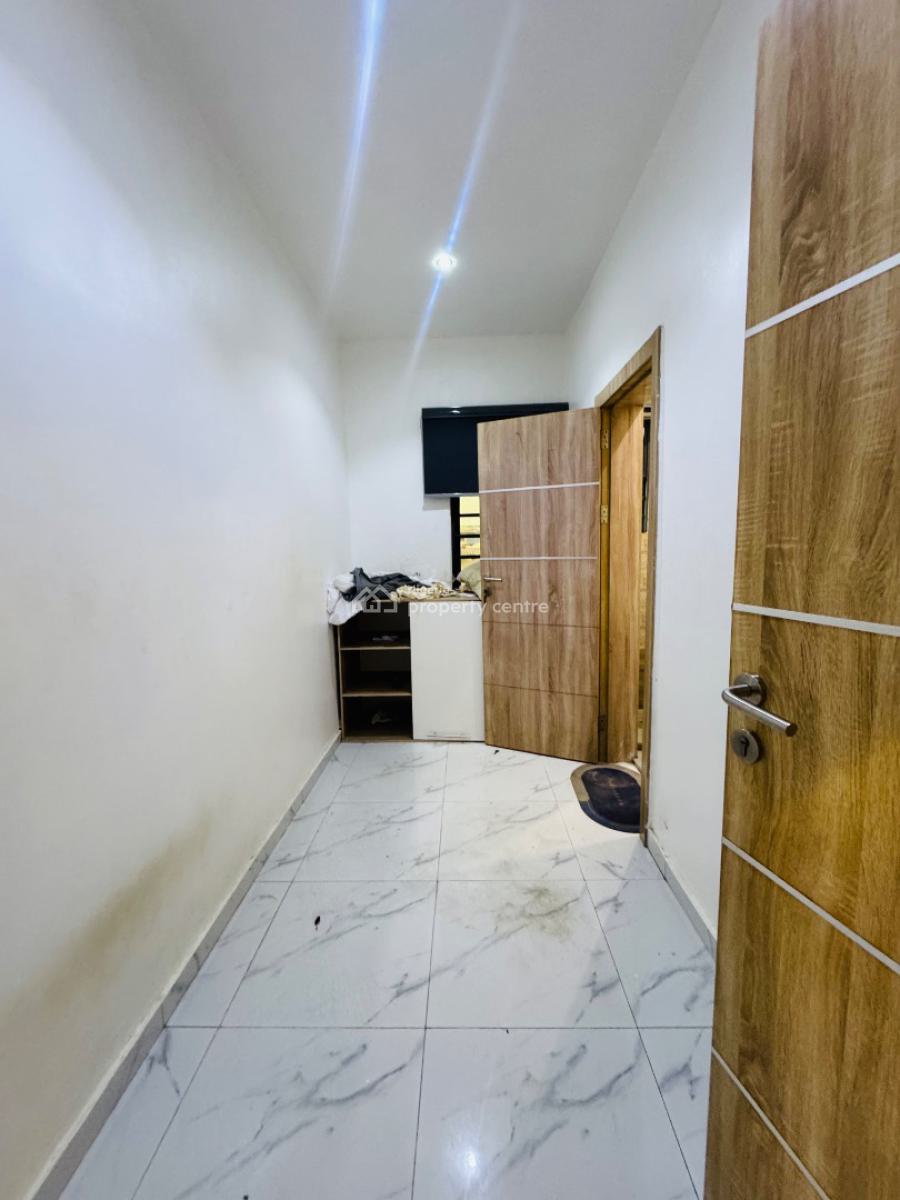Fully Furnished 4 Bedroom Penthouse in a Gated Estate (1 Unit Left), Gbagada, Lagos, House for Sale