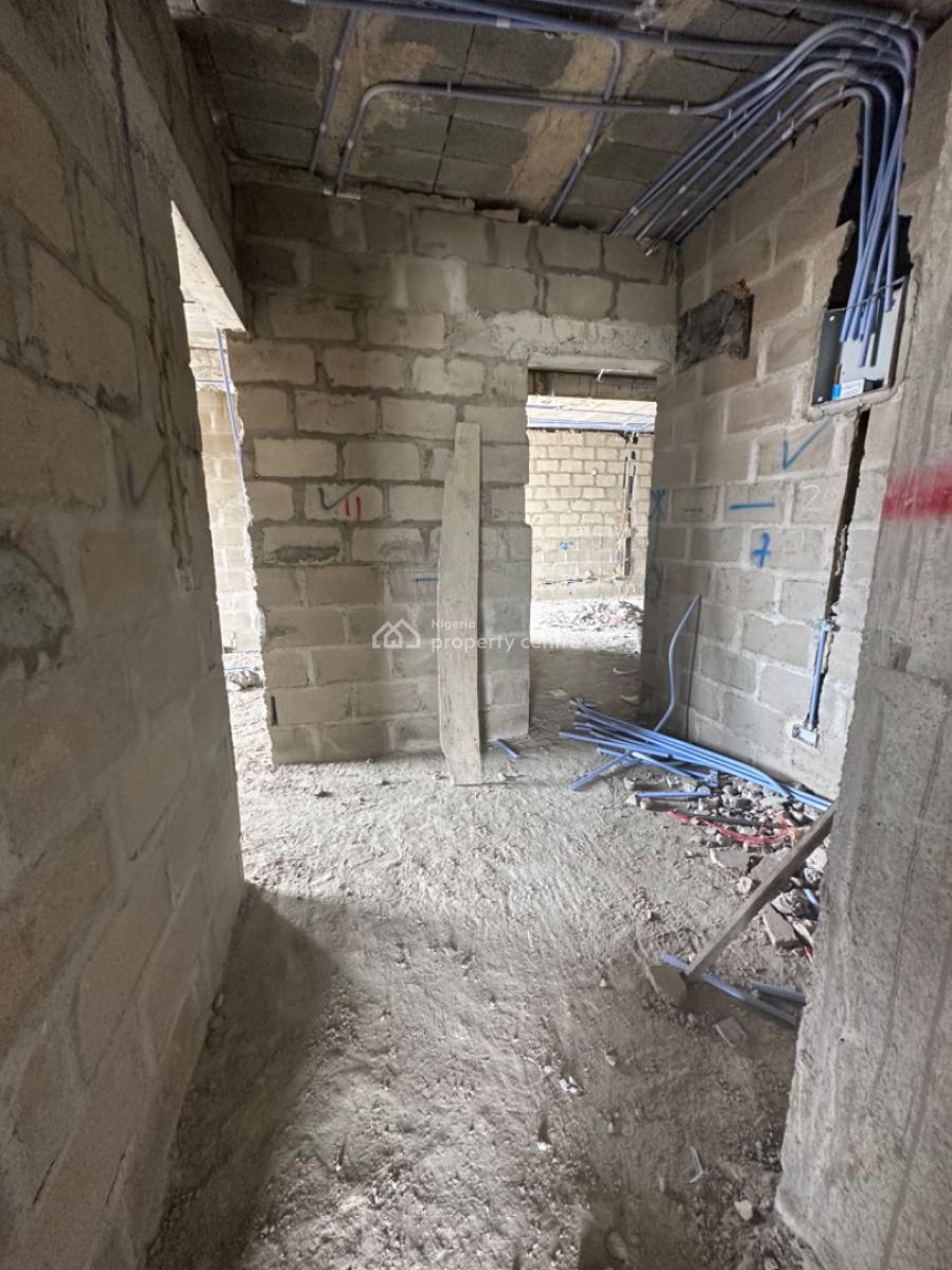1 Bed Flat with Pool, Off Admiralty, Lekki Phase 1, Lekki, Lagos, Flat / Apartment for Sale