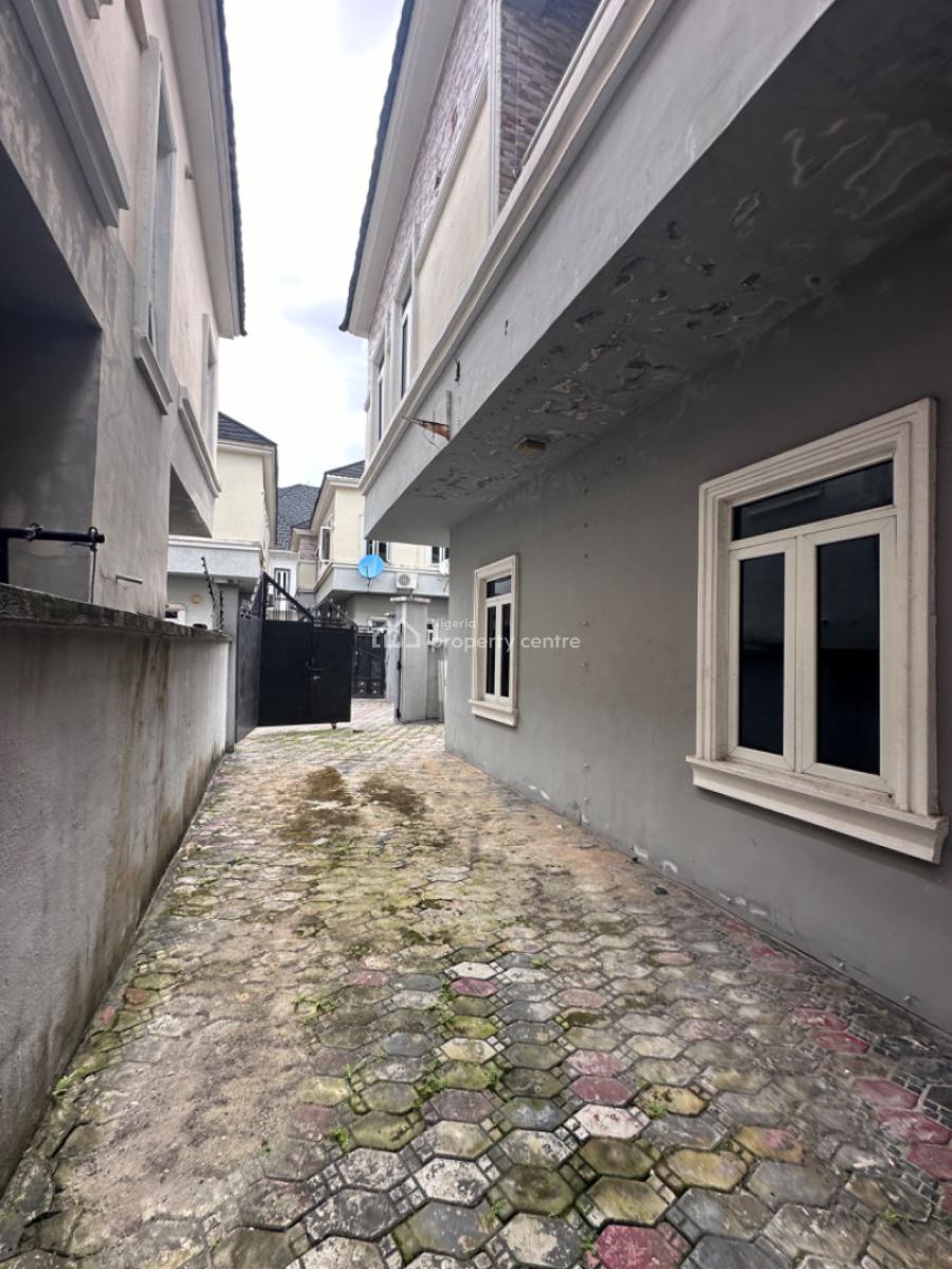 Spacious 5bedroom Fully Detached House, Idado Estate By Chevron Axis, Lekki, Lagos, Detached Duplex for Rent