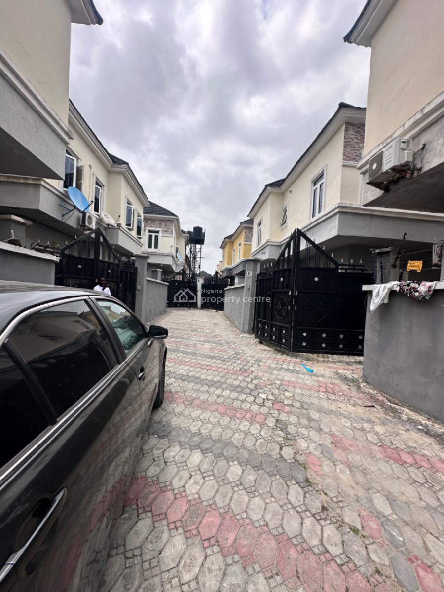 Spacious 5bedroom Fully Detached House, Idado Estate By Chevron Axis, Lekki, Lagos, Detached Duplex for Rent
