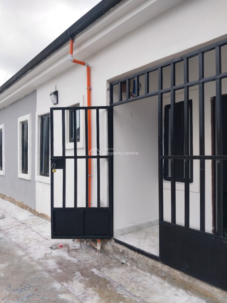 Sharp Virgin 1 Bedroom Flat with Pop Cieling, Kings Avenue Off Eneka Atali Link Road, Eneka, Port Harcourt, Rivers, Flat / Apartment for Rent