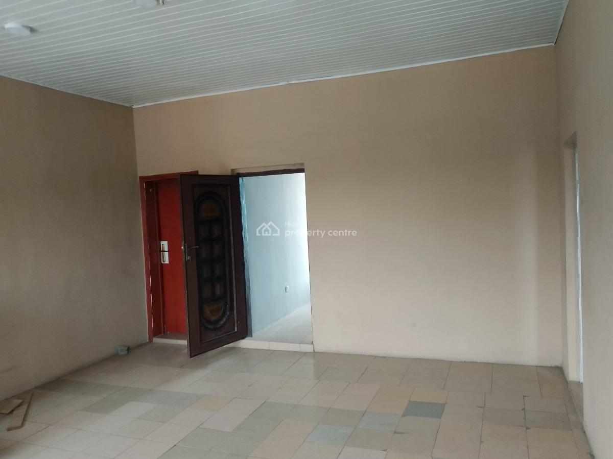 a Room in 3 Bedroom Flat (shared Apartment), Anamco Bustop, Sangotedo Ajah, Sangotedo, Ajah, Lagos, Self Contain (single Rooms) for Rent