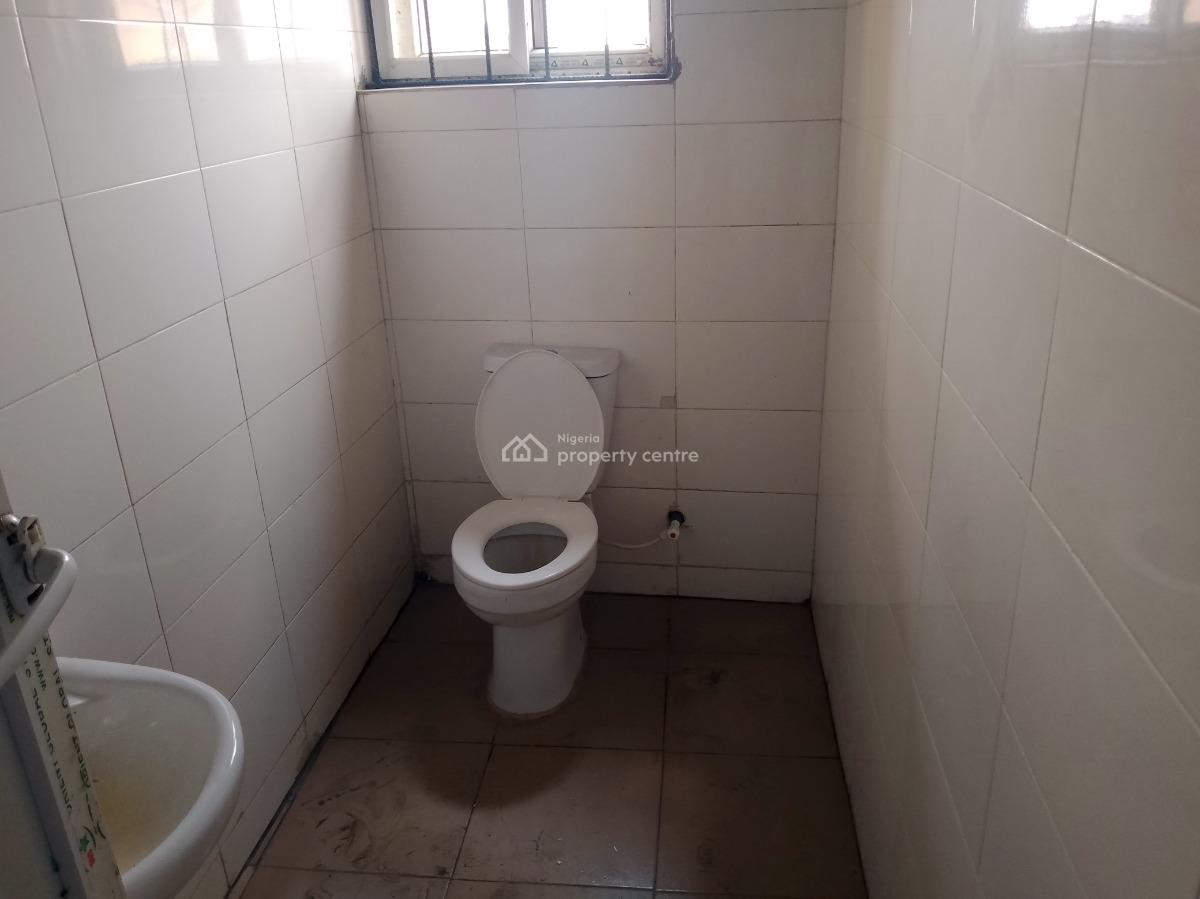 a Room in 3 Bedroom Flat (shared Apartment), Anamco Bustop, Sangotedo Ajah, Sangotedo, Ajah, Lagos, Self Contain (single Rooms) for Rent