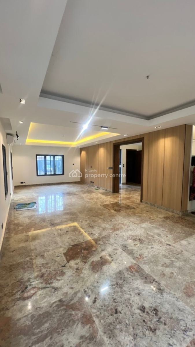 Well Finished 4 Bedroom Semi-detached Duplex with Bq, Guzape District, Abuja, Semi-detached Duplex for Sale