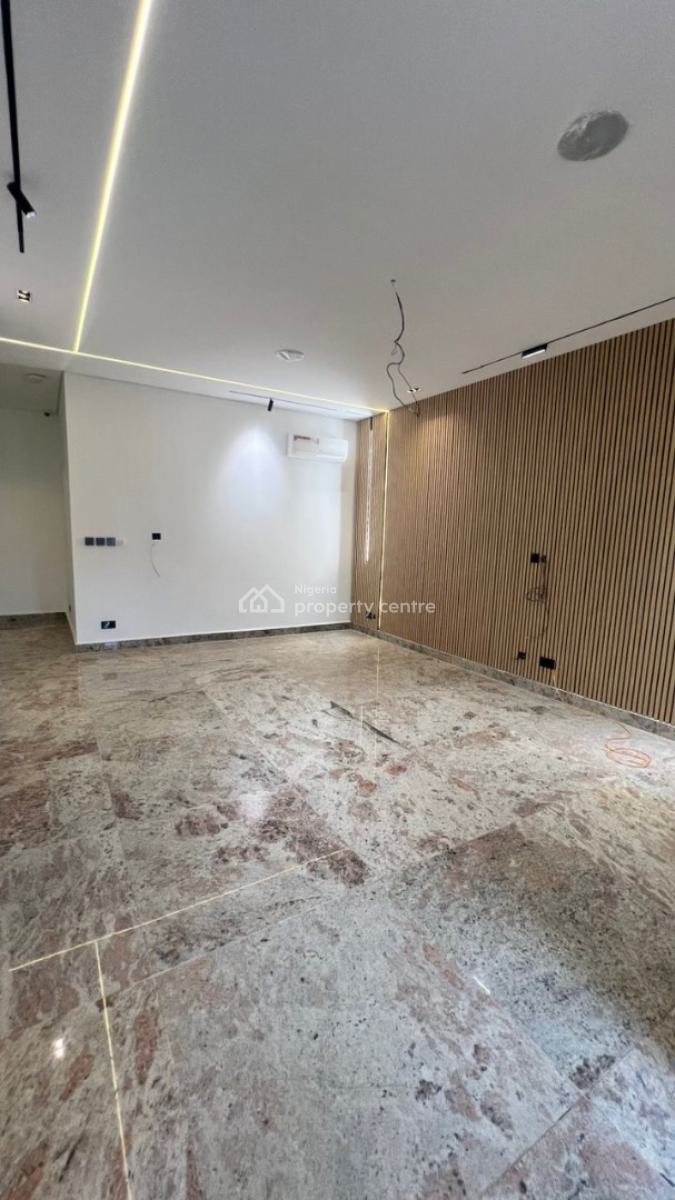 Well Finished 4 Bedroom Semi-detached Duplex with Bq, Guzape District, Abuja, Semi-detached Duplex for Sale