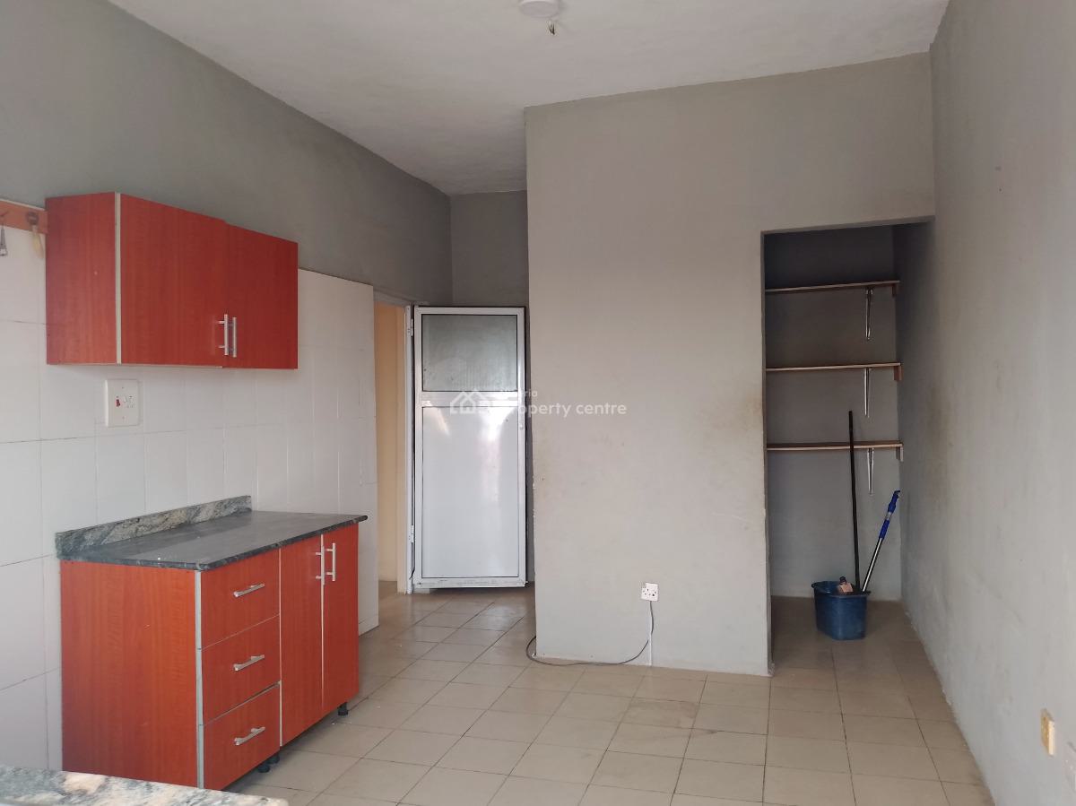 a Room Shared Apartment, Anamco, Sangotedo, Sangotedo, Ajah, Lagos, Self Contain (single Rooms) for Rent