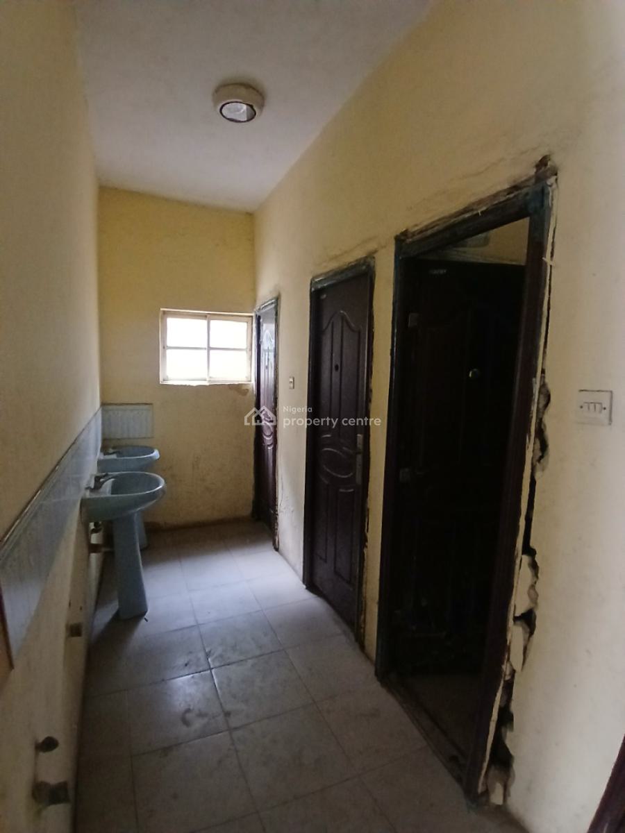 School Building (primary and Secondary), Ajah, Ajah, Lagos, School for Sale