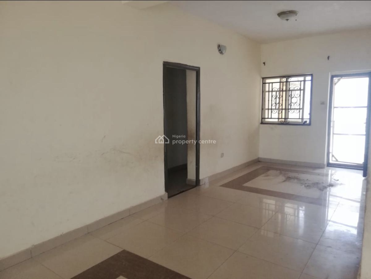 Well Maintained 3bedroom Flat Available, Sangotedo Ajah, Sangotedo, Ajah, Lagos, Flat / Apartment for Rent