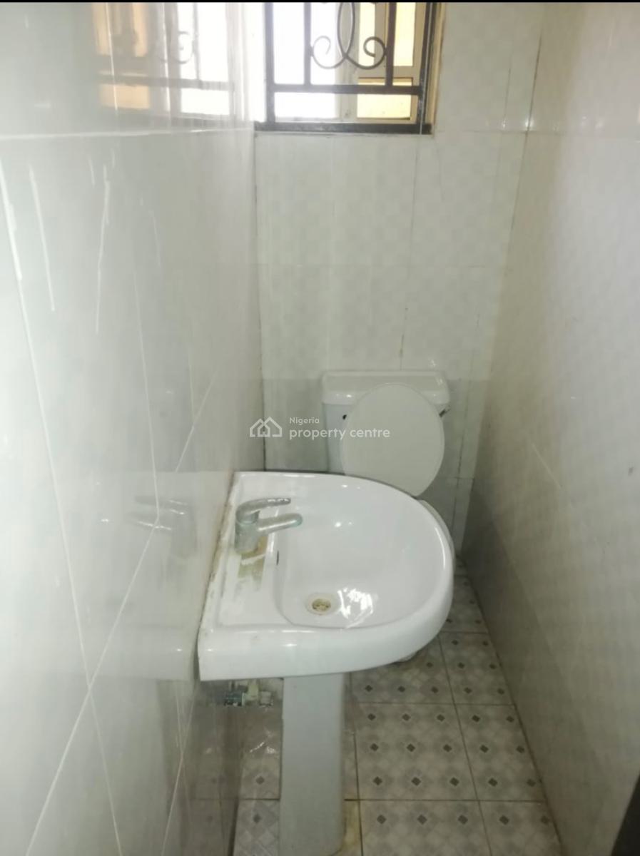 Well Maintained 3bedroom Flat Available, Sangotedo Ajah, Sangotedo, Ajah, Lagos, Flat / Apartment for Rent