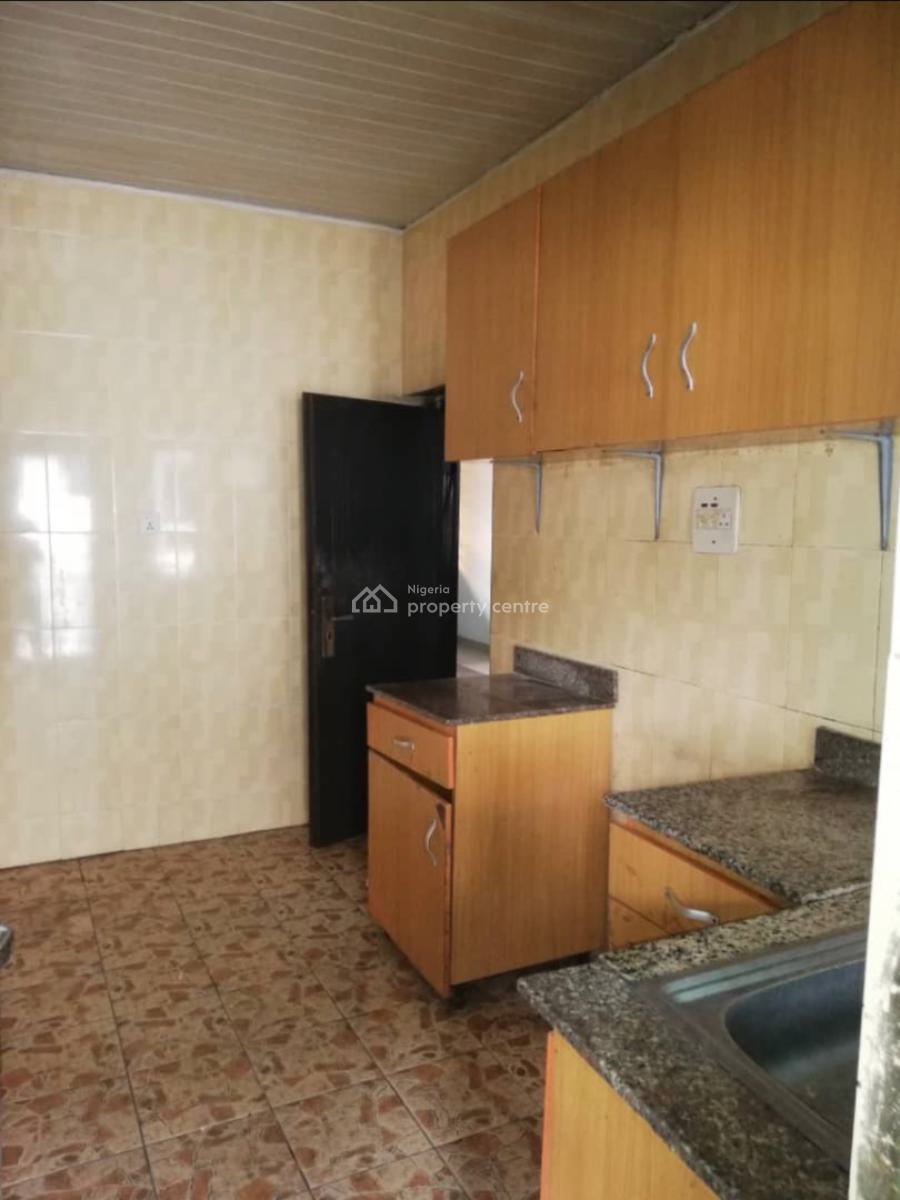 Well Maintained 3bedroom Flat Available, Sangotedo Ajah, Sangotedo, Ajah, Lagos, Flat / Apartment for Rent