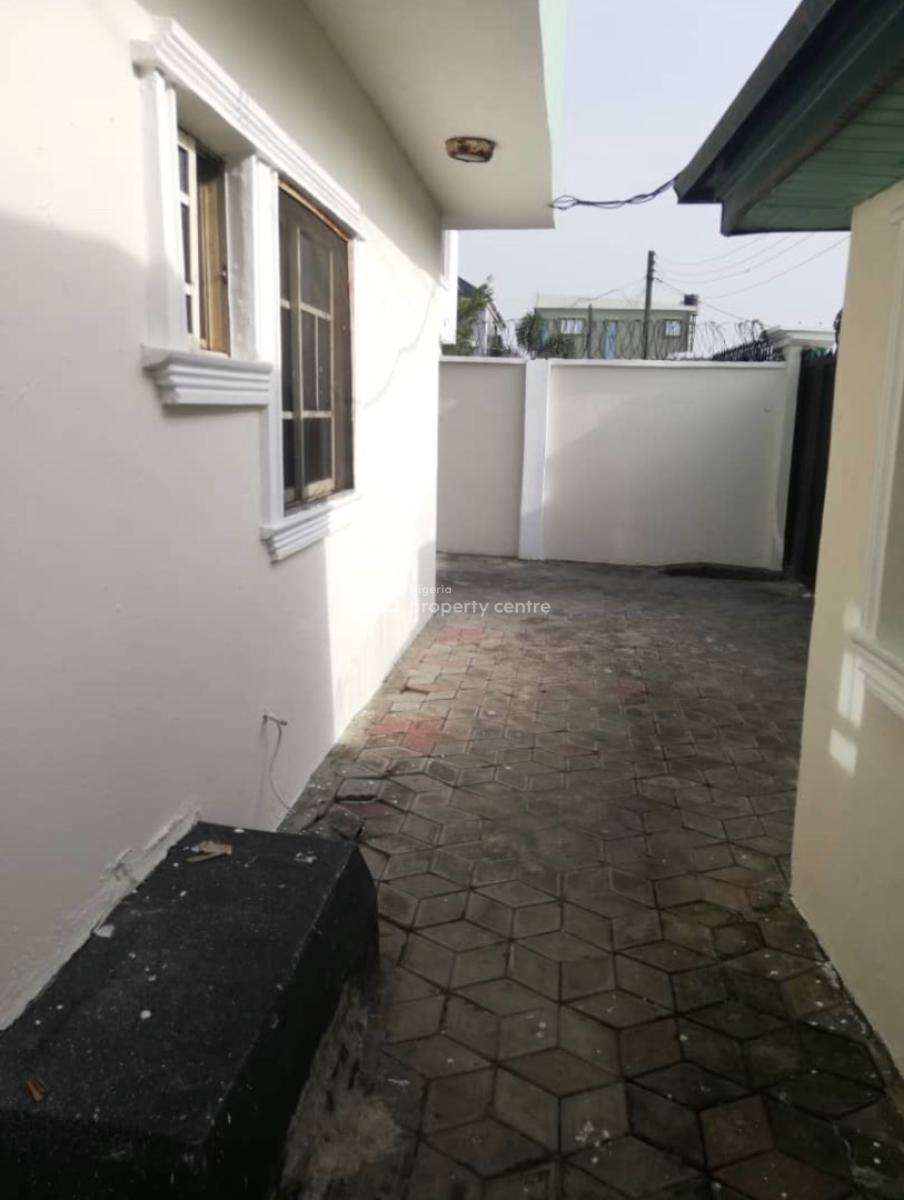 Well Maintained 3bedroom Flat Available, Sangotedo Ajah, Sangotedo, Ajah, Lagos, Flat / Apartment for Rent