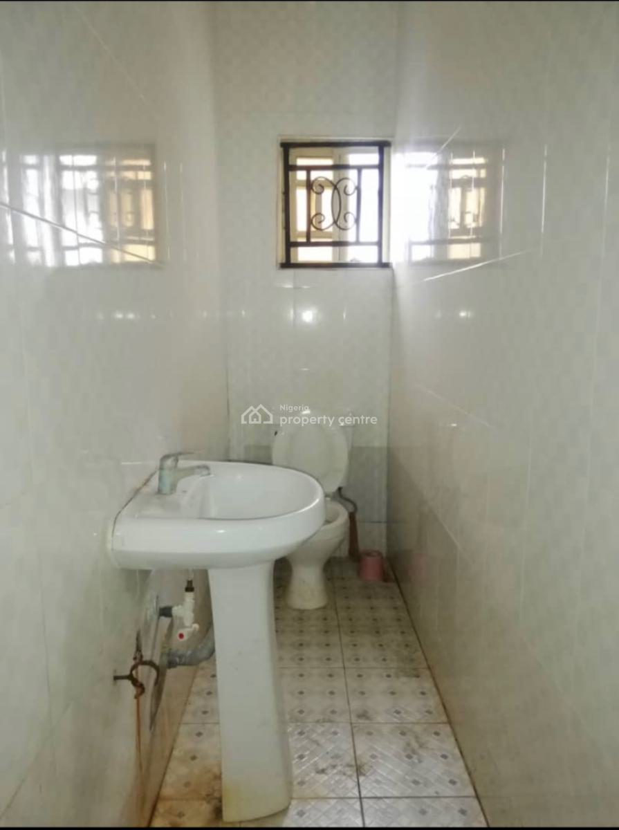 Well Maintained 3bedroom Flat Available, Sangotedo Ajah, Sangotedo, Ajah, Lagos, Flat / Apartment for Rent
