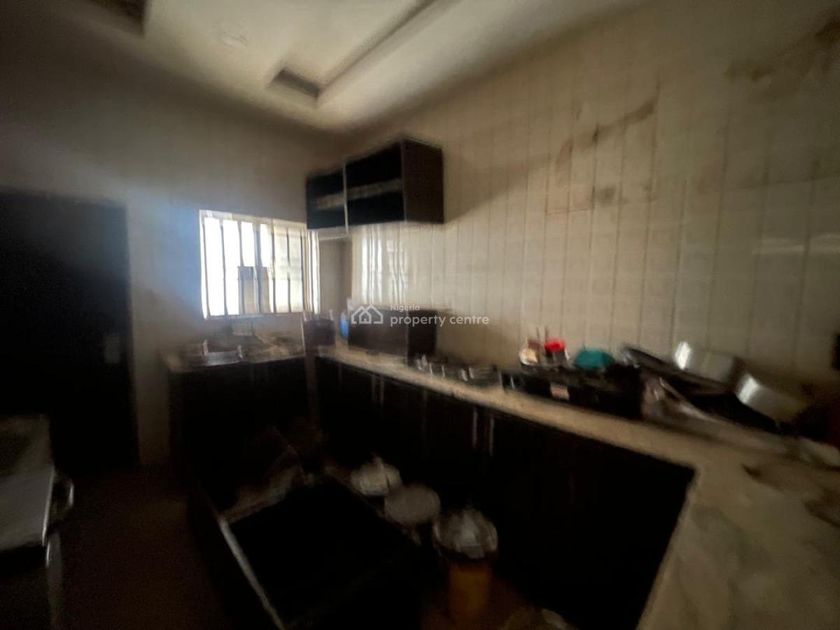 a Clean Spacious Three Bedroom Apartment, Jabi, Abuja, Flat / Apartment for Rent