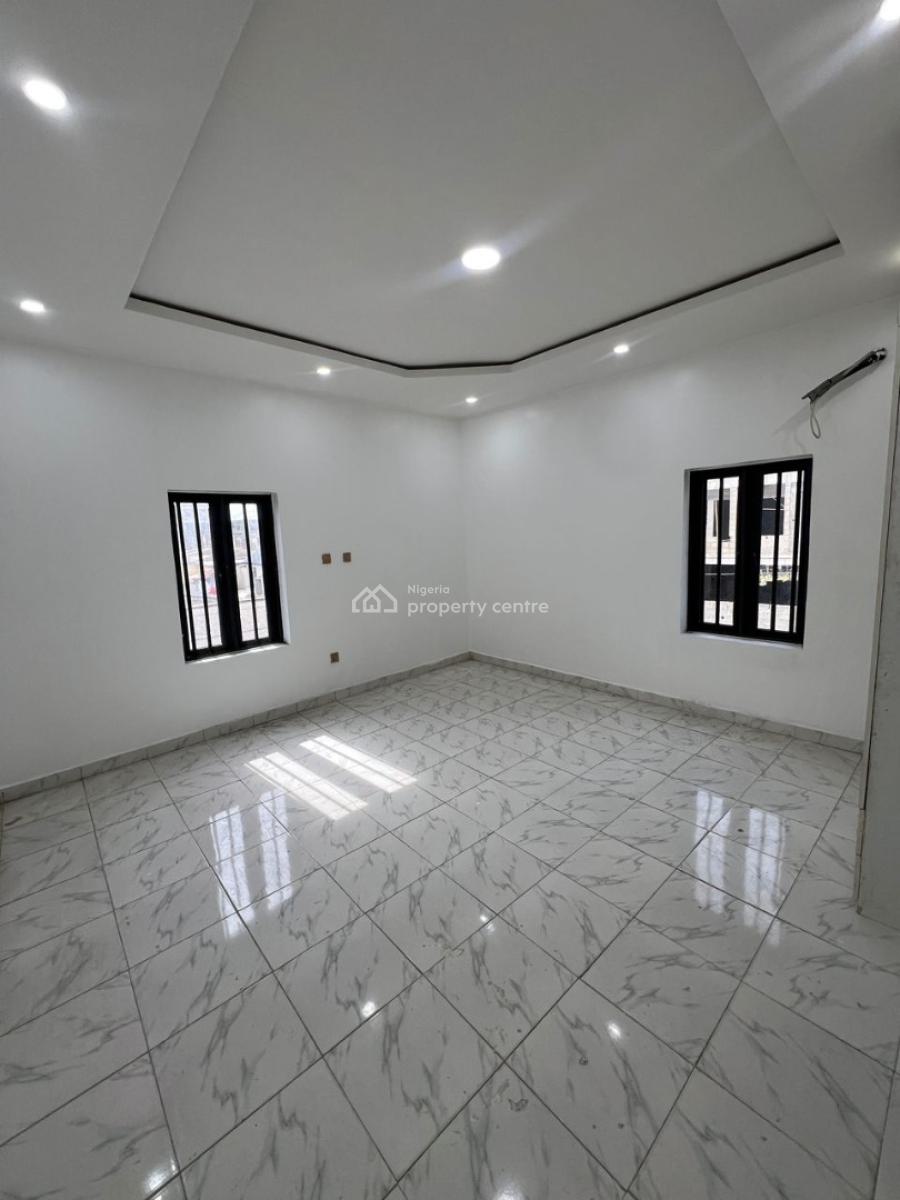 Spacious 2brm Apartment, Ilasan Ikate Lekki, Lekki, Lagos, Flat / Apartment for Rent