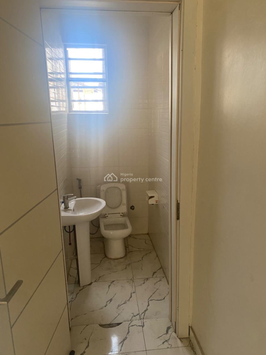 Spacious Studio Apartment in an Estate, Lekki, Lagos, Flat / Apartment for Rent