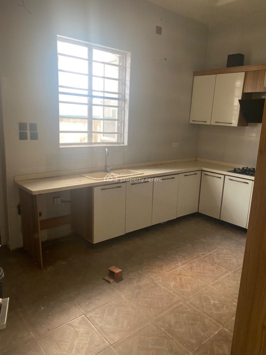 Spacious Studio Apartment in an Estate, Lekki, Lagos, Flat / Apartment for Rent