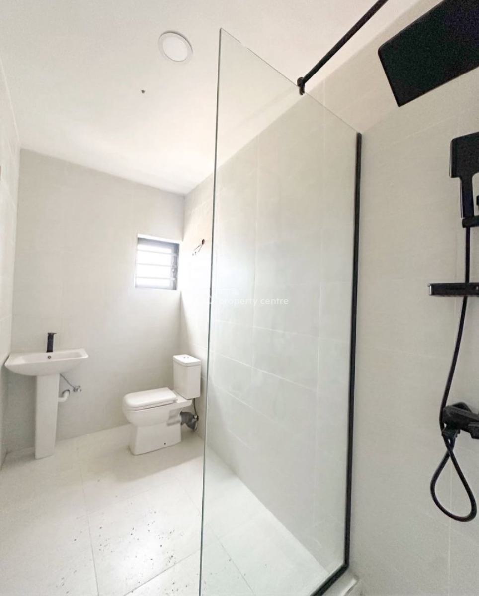 2bedroom  Serviced Apartment, Lekki Phase 1, Lekki Phase 1, Lekki, Lagos, Block of Flats for Sale