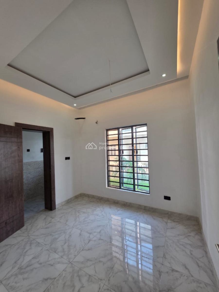 5 Bedrooms Semi Detached Duplex with Bq, Victoria Park Estate, Victoria Island (vi), Lagos, Semi-detached Duplex for Sale