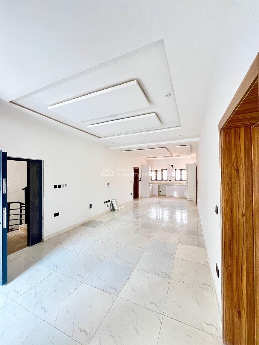 Exquisite 2 Bedroom Apartments with a Rooftop Lounge, Lekki Phase 1, Lekki, Lagos, Flat / Apartment for Sale