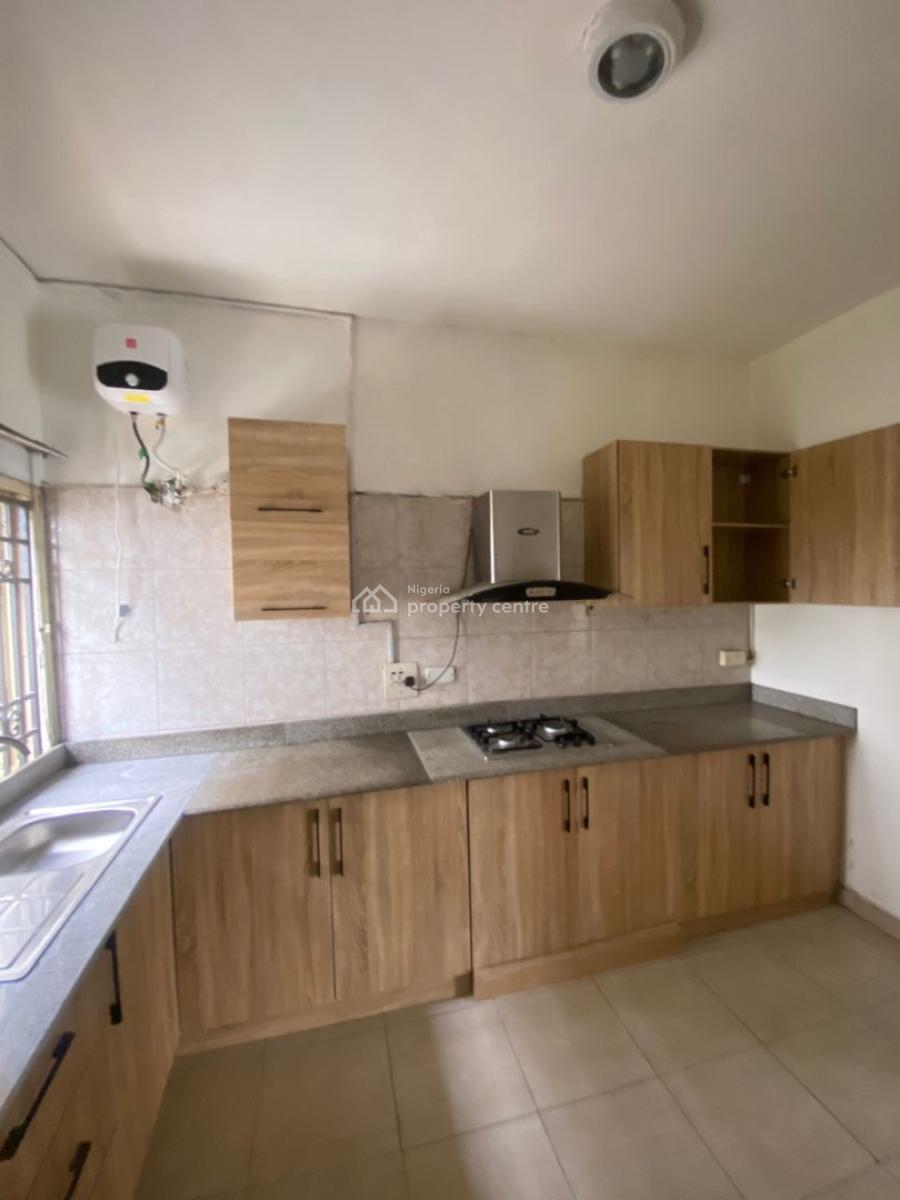 3 Bedroom Apartment, Lekki Phase 1, Lekki, Lagos, Flat / Apartment for Rent