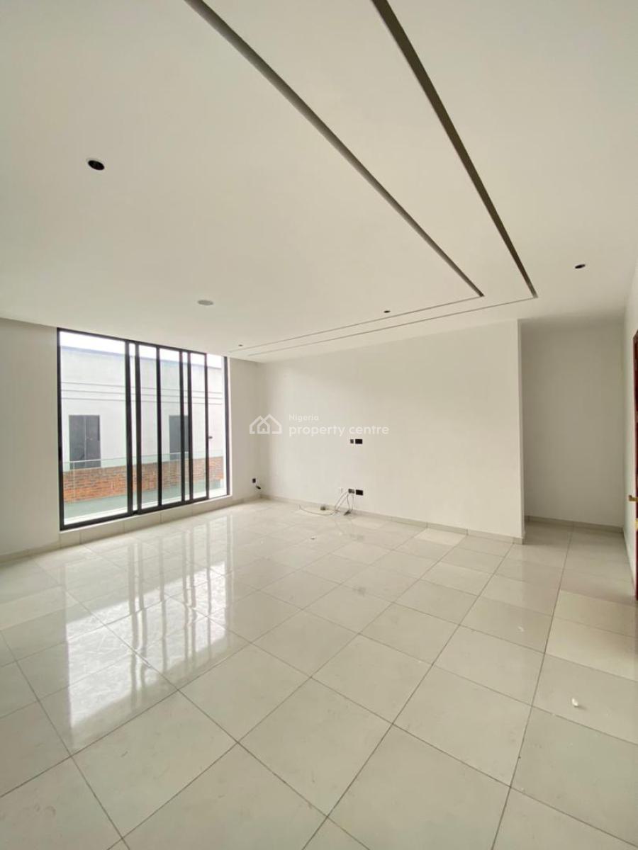 Modern 2 Bedroom Apartment, Lekki Phase 1, Lekki, Lagos, Flat / Apartment for Sale