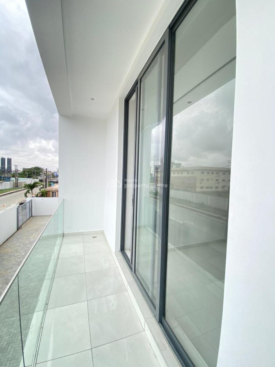 Modern 2 Bedroom Apartment, Lekki Phase 1, Lekki, Lagos, Flat / Apartment for Sale