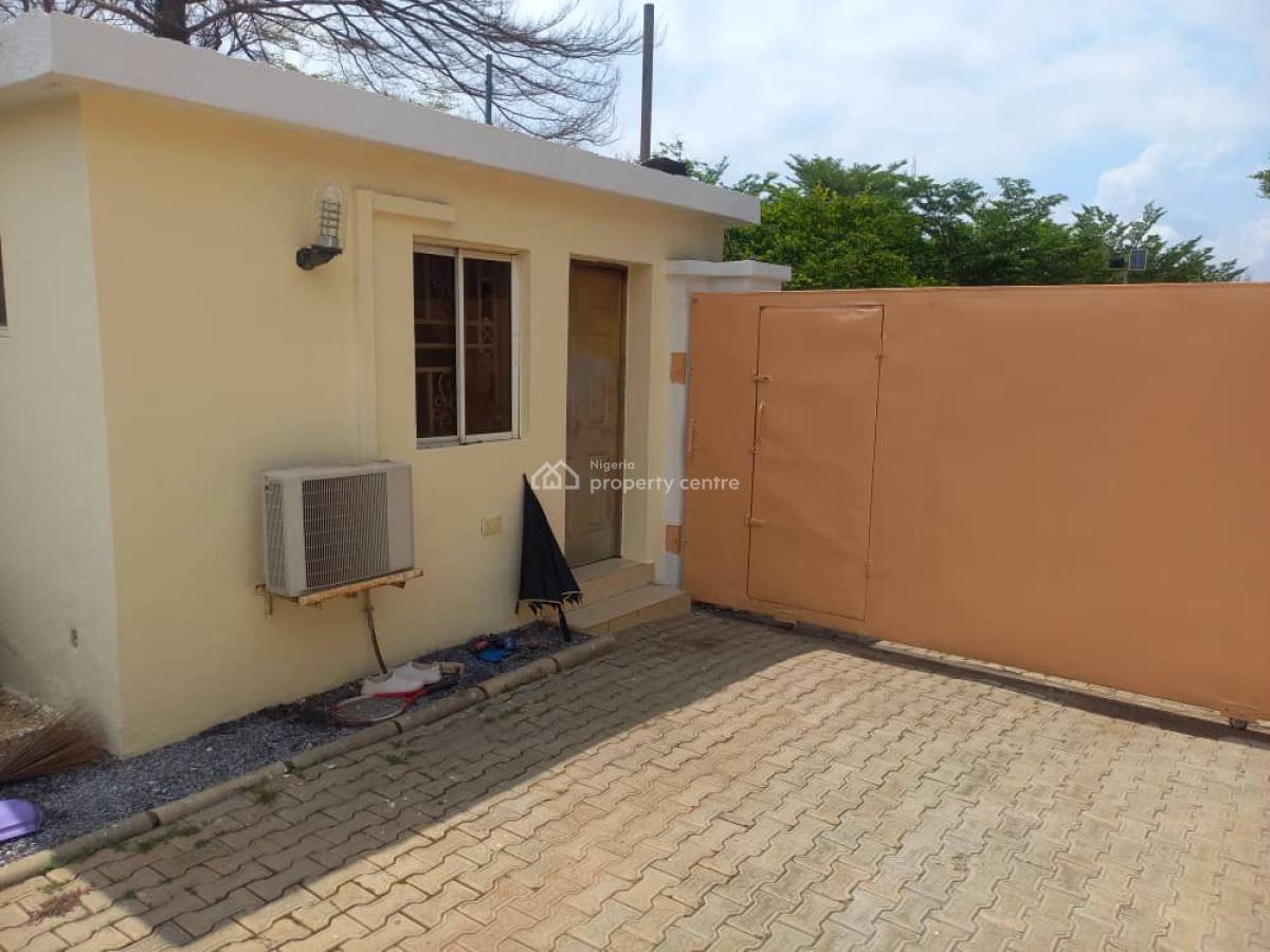 Standard 3 Bedroom Fully Detached Bungalow with Compound and Gate, Inside a Well Secured Estate Along Sunnyvale Expressway, Tarred Road, Galadimawa, Abuja, Detached Bungalow for Rent