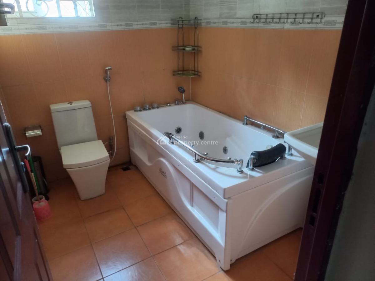 Standard 3 Bedroom Fully Detached Bungalow with Compound and Gate, Inside a Well Secured Estate Along Sunnyvale Expressway, Tarred Road, Galadimawa, Abuja, Detached Bungalow for Rent
